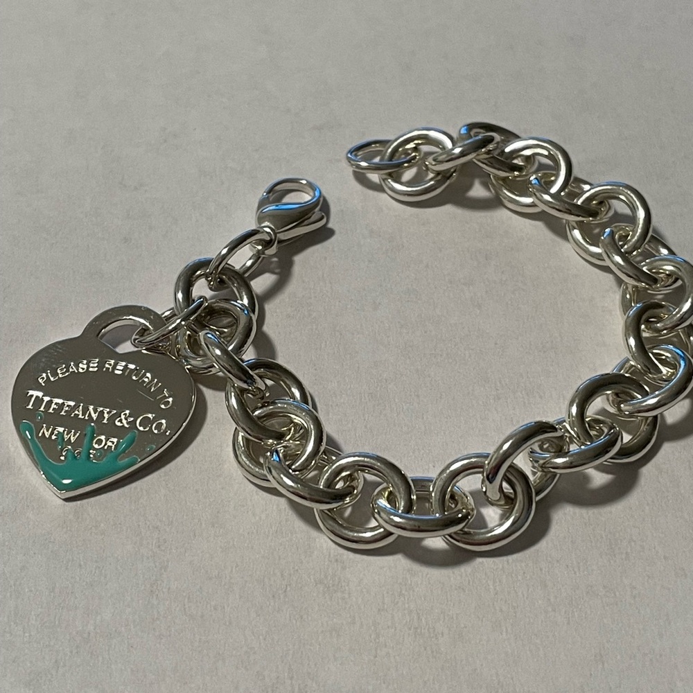 Tiffany & Co. Silver Chain with Heart Pendant
